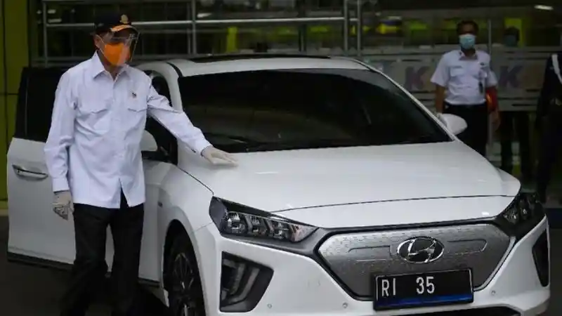Mobil Listrik - Kemenhub Borong 100 Ioniq Electric Untuk Mobil Dinas