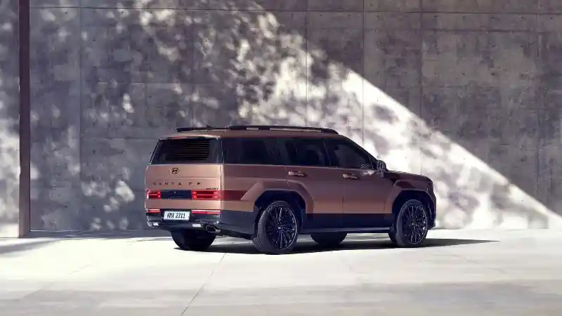 Foto - Generasi V Hyundai Santa Fe Hadir dengan Perubahan Paling Radikal