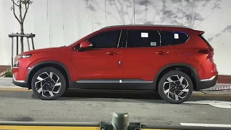 Foto - Penampakan Nyata Hyundai Santa Fe Facelift