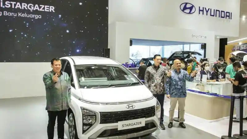 Foto - Beli Stargazer atau Creta di Sini, Dapat Voucher Bensin Rp 15 Juta