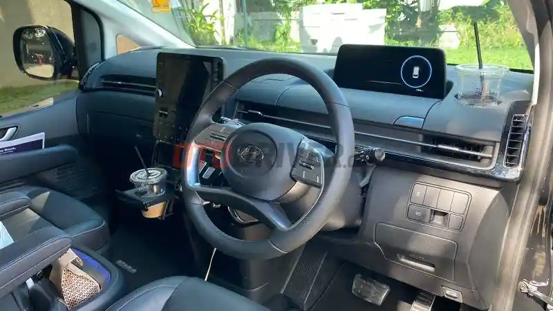 Foto - FIRST DRIVE: Hyundai Staria