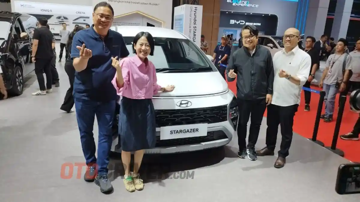 Foto - Hyundai Stargazer Essential Tech Canggih dan Lebih Enteng Ramah Kantong