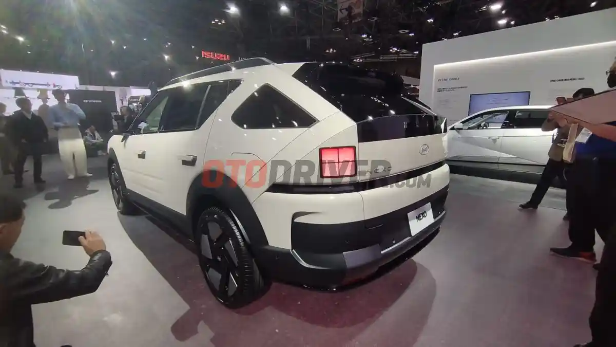 Foto - Hyundai Nexo, Mobil Berbahan Bakar Hidrogen Tantang Honda CR-V e:FCEV