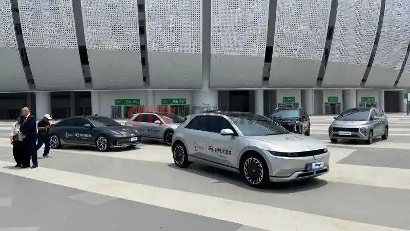 Foto - Dukung FIFA World Cup U-17, Hyundai Serahkan 148 Unit Mobil Sebagai Kendaraan Operasional