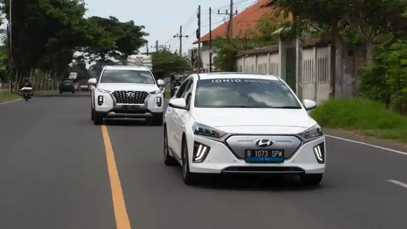 Foto - EV Ecotourism Banyuwangi, Cara Hyundai Memperkenalkan Ioniq Ke Masyarakat Pesisir