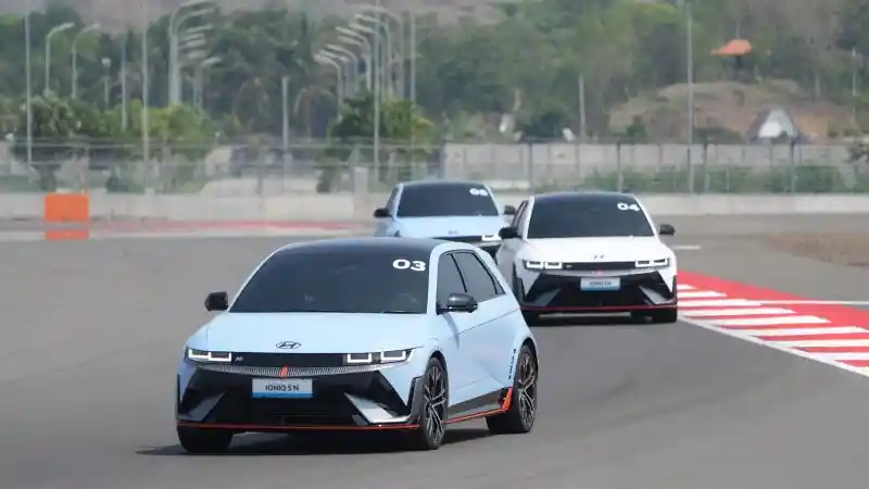 First Drive - FIRST DRIVE: Hyundai Ioniq 5 N Di Sirkuit Mandalika, EV Performance Sesungguhnya!