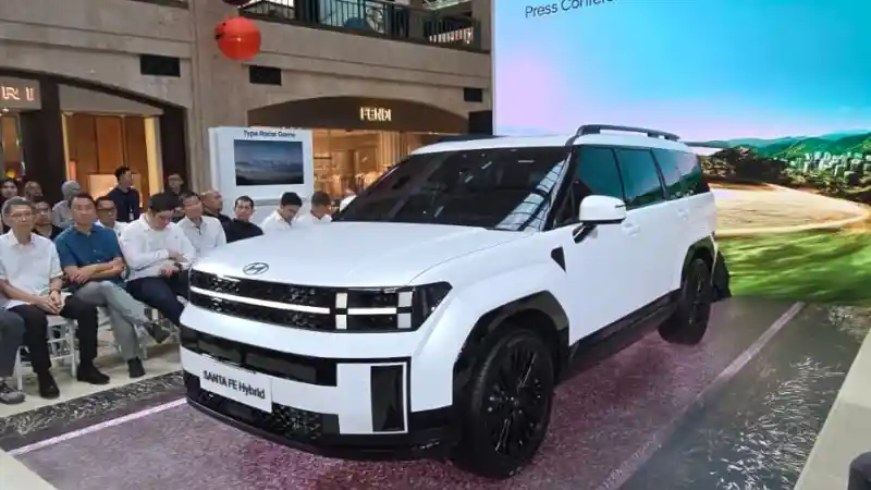 Foto - Hyundai Santa Fe Sudah Dipesan 700 Unit Belum Sampai Satu Bulan