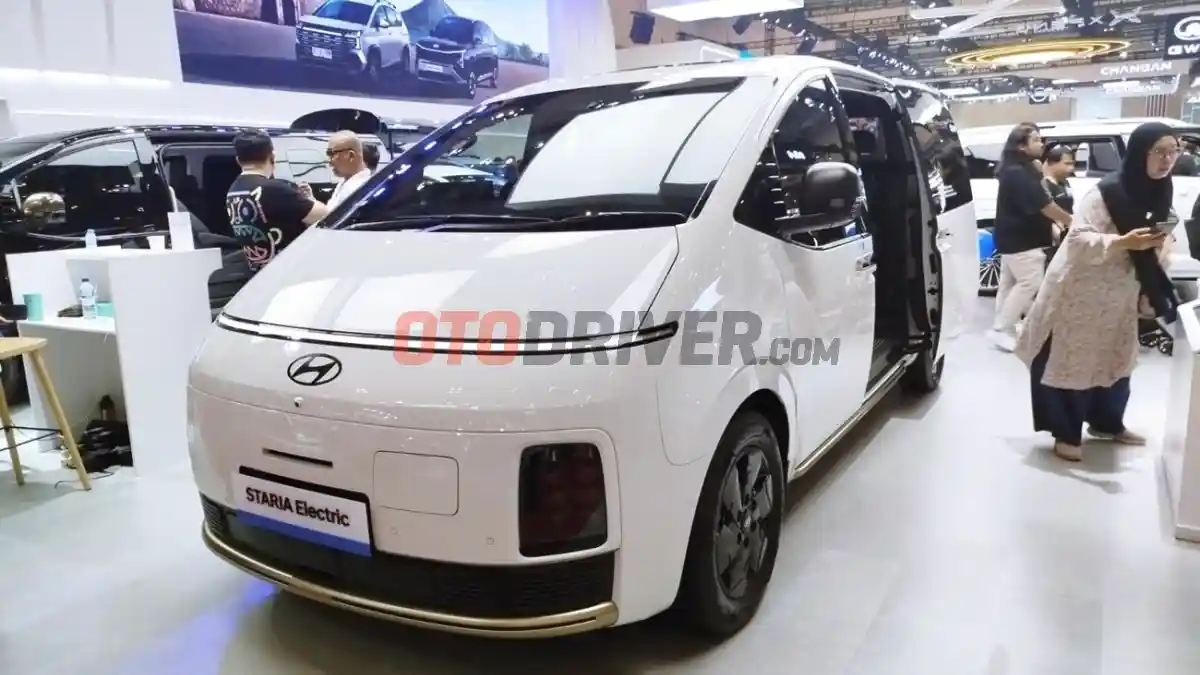 Foto - Masih Simpan Dua Model EV Terbaru, Hyundai Raih 2.000-an SPK Di GIIAS 2026