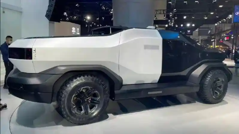 Berita - IAT T-Mad, Rival Tesla Cybertruck dari China