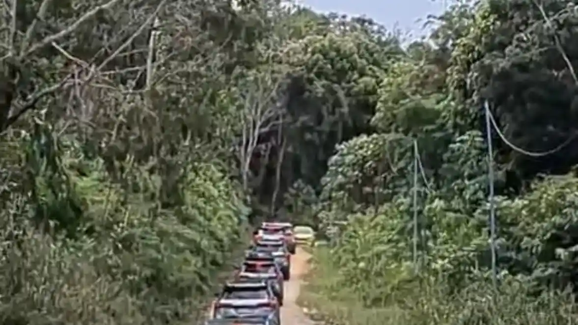 Foto - Komunitas Toyota Fortuner, Menutup 2025 dengan Jajal Off-road Di Kalimantan