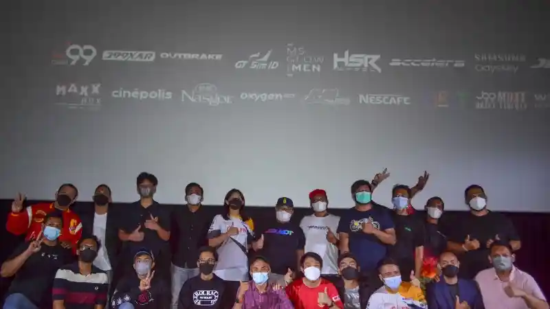 Foto - Kesuksesan Kejuaraan Drifting Untuk Pebalap Rookie