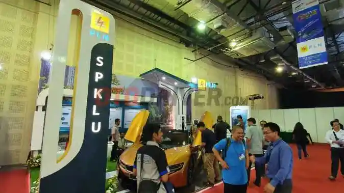 Foto - PLN Akan Siapkan 168 SPKLU Tahun Depan