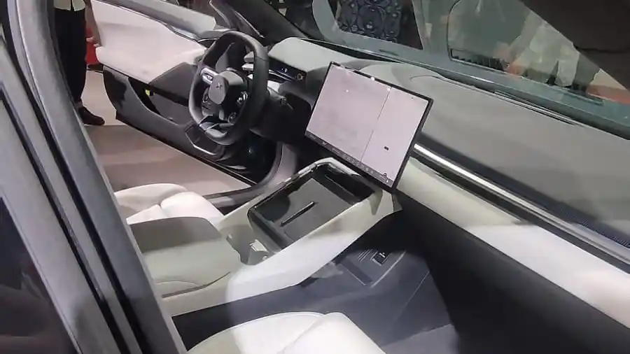 Foto - Xpeng Boyong P7, Hatchback Canggih Mewah Di IIMS 2026