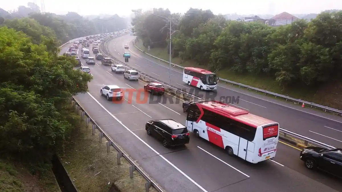 Foto - Operasi Lilin Nataru 2025 Tekan Kecelakaan Fatal