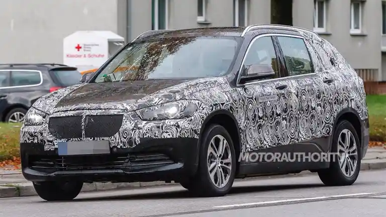 Berita - SPY SHOT : BMW X1 Versi 7-Seater?