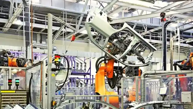 Berita - Astaga, Pekerja Pabrik VW Terbunuh Robot!