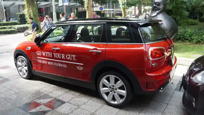 Berita - Siap Masuk Indonesia, Ini Foto Detail MINI Clubman 2016