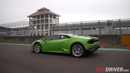 Berita - VIDEO: Lamborghini Huracan LP580-2 2016 Review - OtoDriver