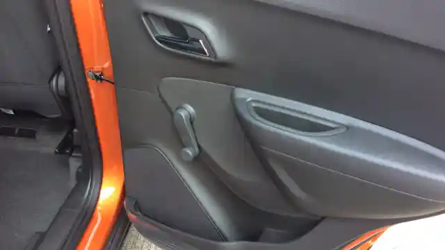 Foto - Inilah Perbedaan Fitur Dua Varian Chevrolet Trax