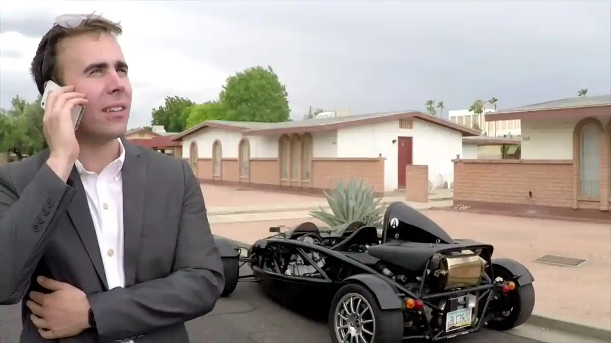 Foto - VIDEO: Bisakah Seruput Kopi Di Ariel Atom?