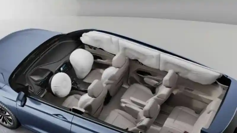 Foto - Wuling Victory Mengaspal Dengan Tawarkan Berbagai Kemewahan