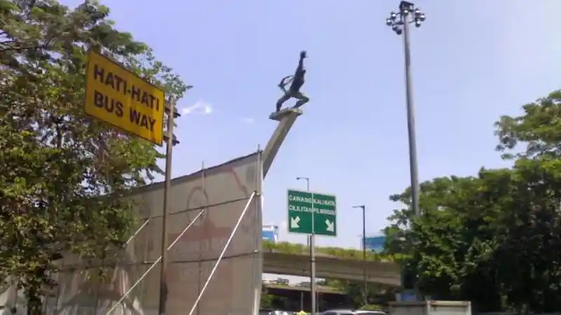 Berita - Simpang Pancoran Bakal Ditutup Sementara! Ini Jalur Alternatifnya