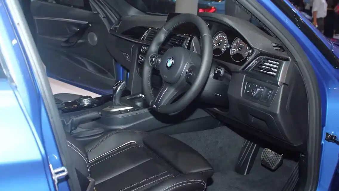 Foto - GIIAS 2015: Detail BMW 340i Yang Baru Saja Meluncur Di Indonesia
