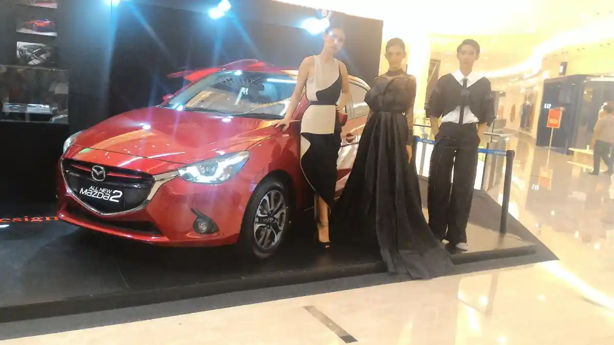 Berita - Mazda Tawarkan Promo Menarik Di Jakarta Fashion Week