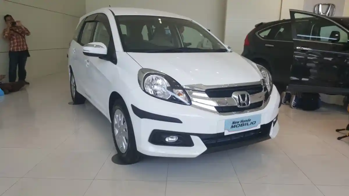 Berita - Fitur Dan Perbedaan Tiap Varian Honda Mobilio Facelift