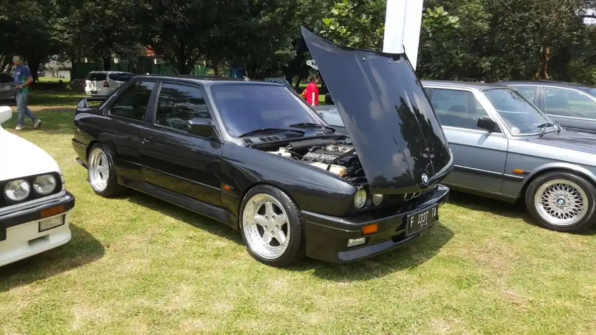 Foto - Ini Warna-warna Favorit Pada Mobil Bekas 