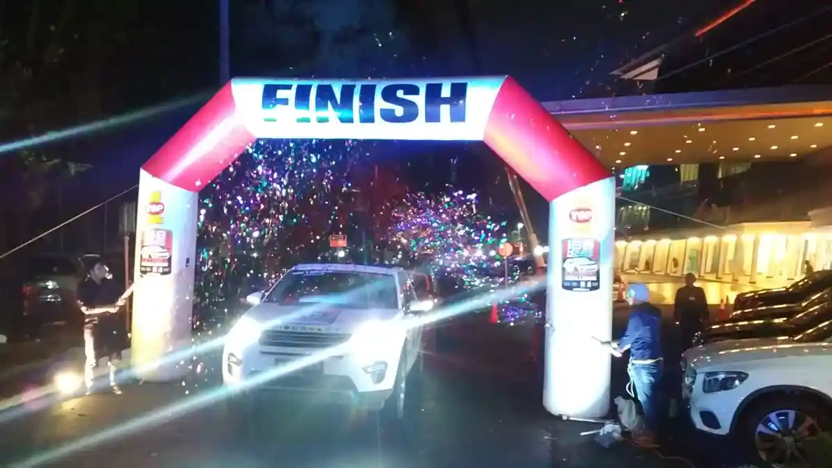 Berita - Land Rover Discovery Sport Berhasil Jalan Seminggu Tanpa Mati Mesin