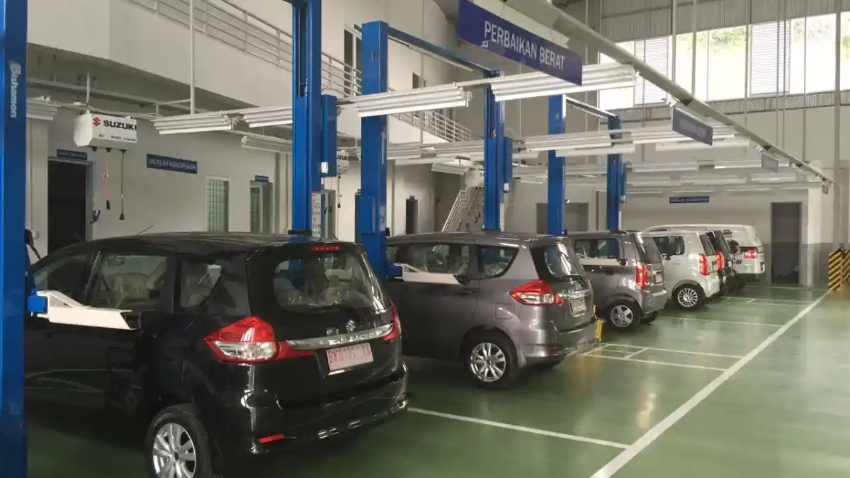 Foto - TIPS: Ganti Oli Tiap 5.000 Atau 10.000 Km? Bagaimana Kalau Sering Kena Macet?