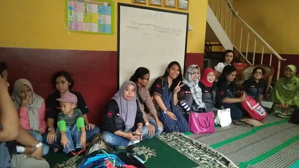 Foto - Indonesia Mirage Club: Bukber Peduli Anak Yatim Sembari Malam Mingguan