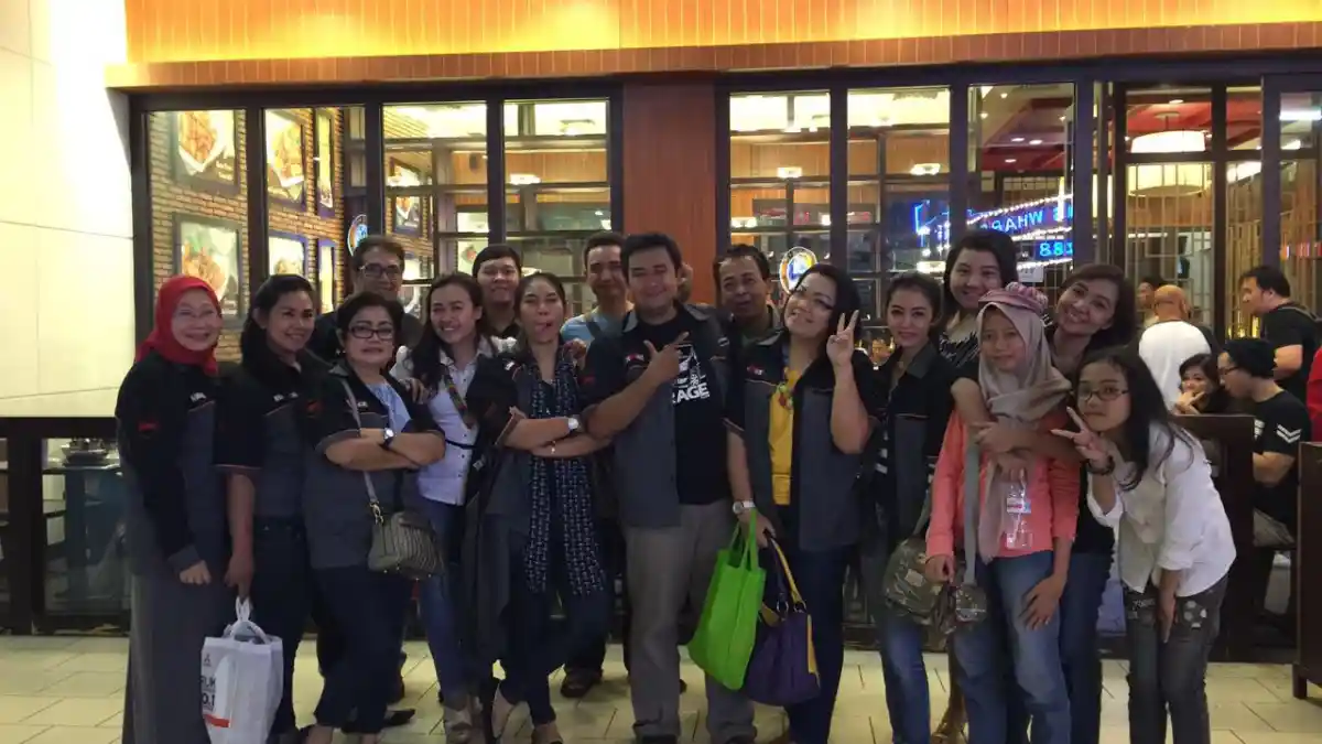 Foto - Indonesia Mirage Club: Bukber Peduli Anak Yatim Sembari Malam Mingguan