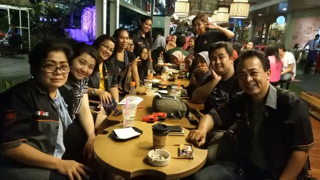 Foto - Indonesia Mirage Club: Bukber Peduli Anak Yatim Sembari Malam Mingguan
