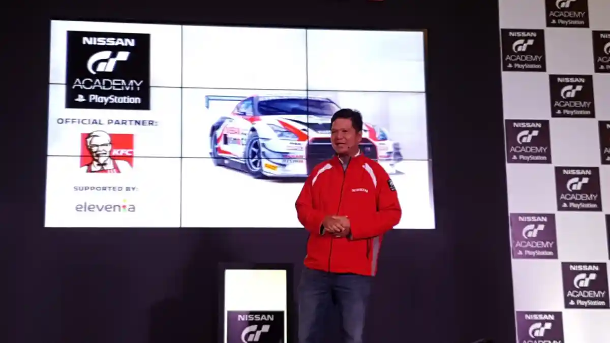 Foto - Nissan Cari Gamer Untuk Dijadikan Pembalap Sungguhan