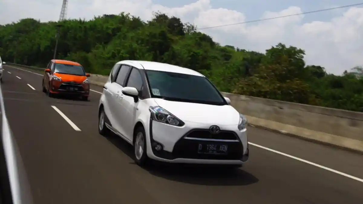 Tips - 5 Cara Menghemat Konsumsi BBM Harian