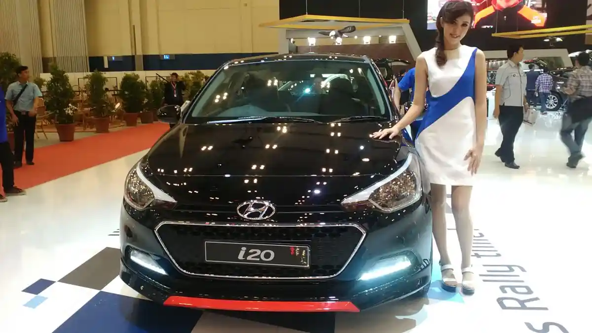 Berita - GALERI FOTO: Hyundai i20 Di GIIAS 2016 (12 Foto)