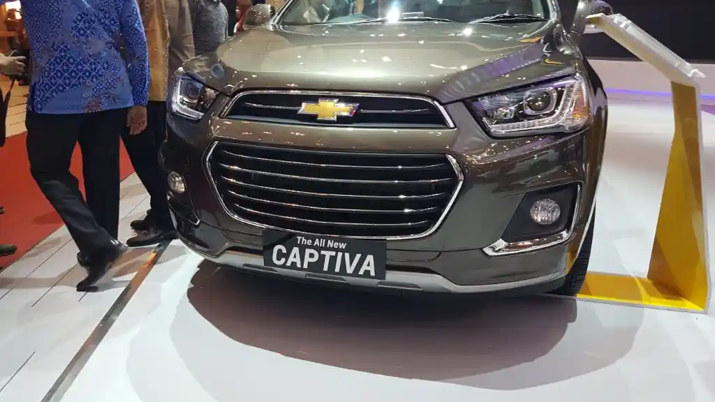Berita - GALERI FOTO: Chevrolet Captiva 2016 (11 Foto)