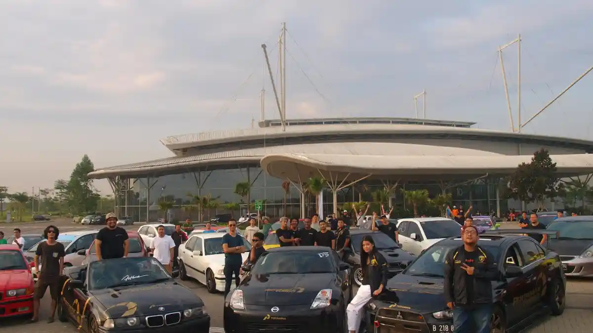 Foto - Kompetisi Autocross Sukses Digelar Bersama Pertamax Turbo