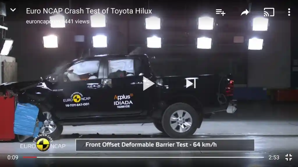 Crash Test - VIDEO: Crash Test Toyota Hilux