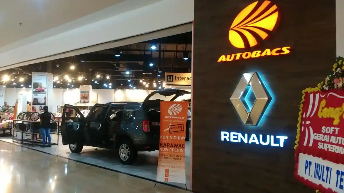 Berita - Renault Buka Showroom di Mall Untuk Pertama Kalinya