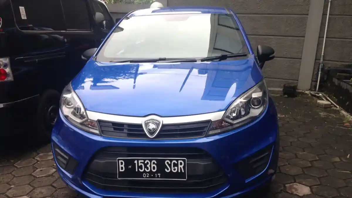 Foto - Proton Iriz Sudah Ada Di Jakarta, Tanda Kebangkitan Proton?