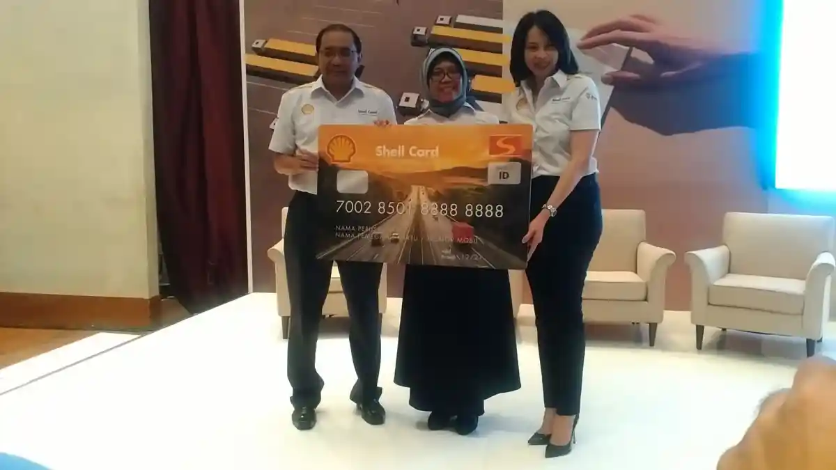 Berita - Shell Luncurkan Kartu Pasca-Bayar. Isi BBM Tak Perlu Keluar Uang. Tapi Ada Syaratnya