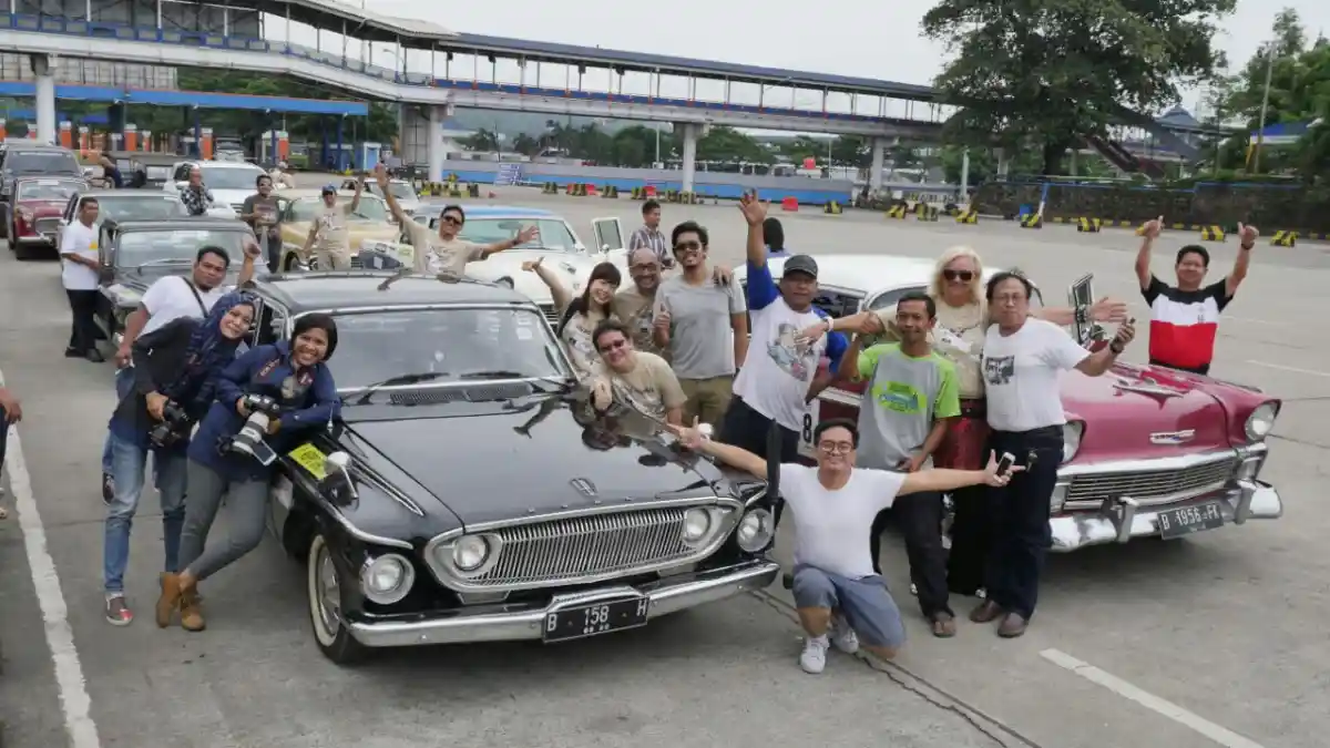 Berita - Bersiap, Bandung Akan Dipadati Mobil Kuno Pekan Depan!