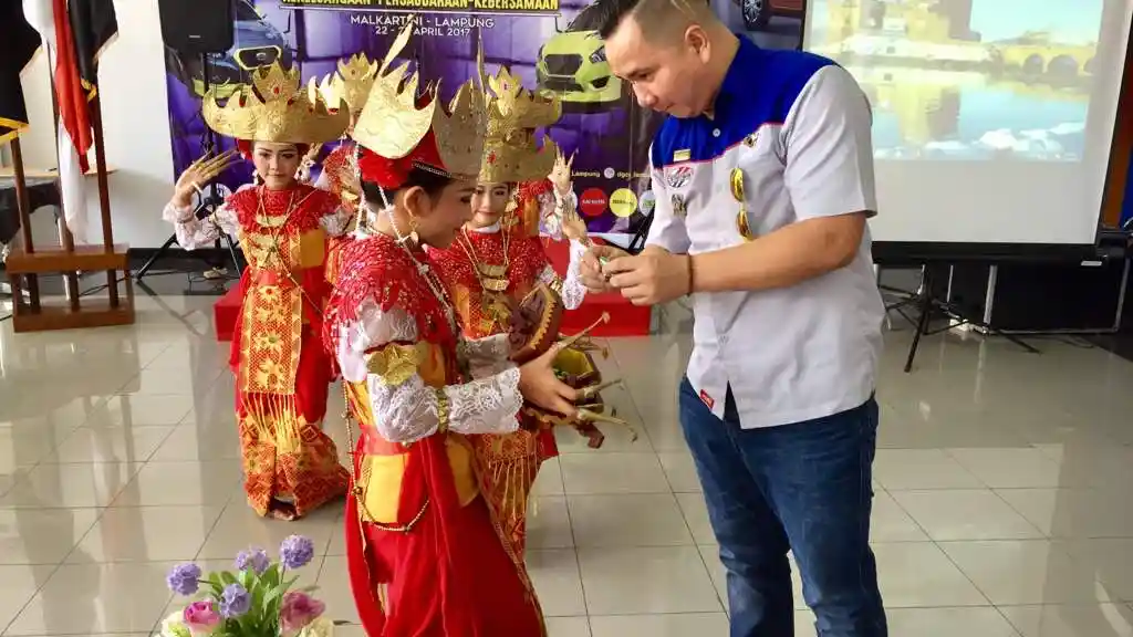 Foto - Datsun GO+ Community Indonesia Chapter Lampung Selalu Aktif Berkegiatan Penuh Manfaat