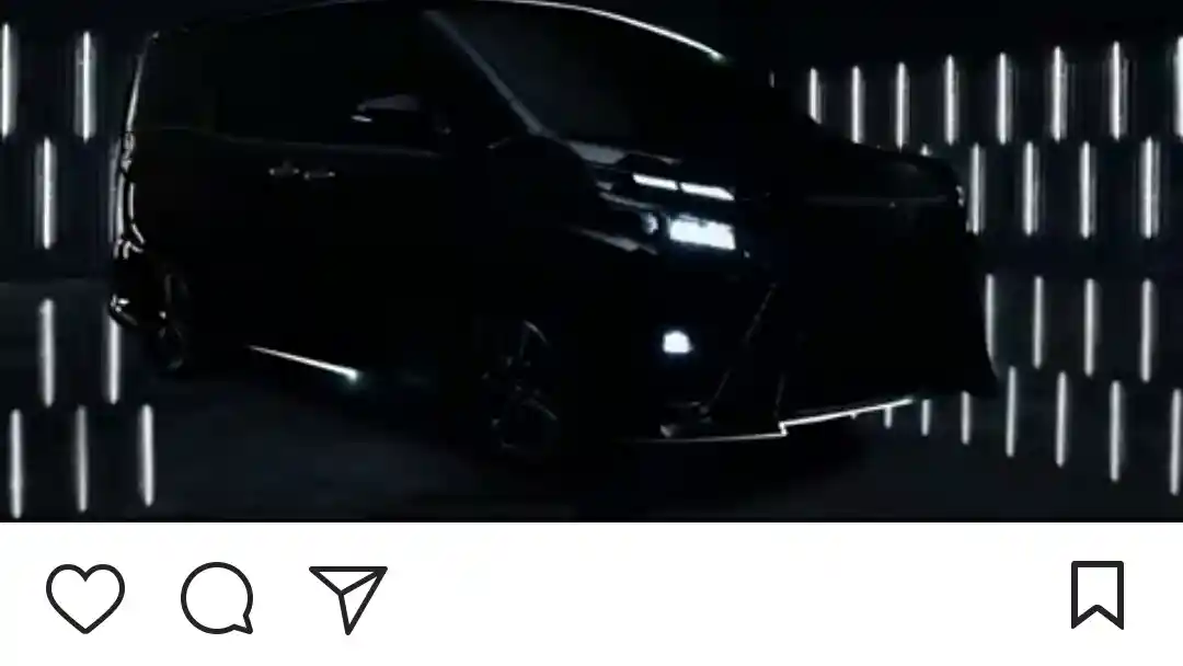 Foto - Toyota Voxy dan C-HR Mulai Ditampilkan di Dunia Maya Jelang GIIAS 2017