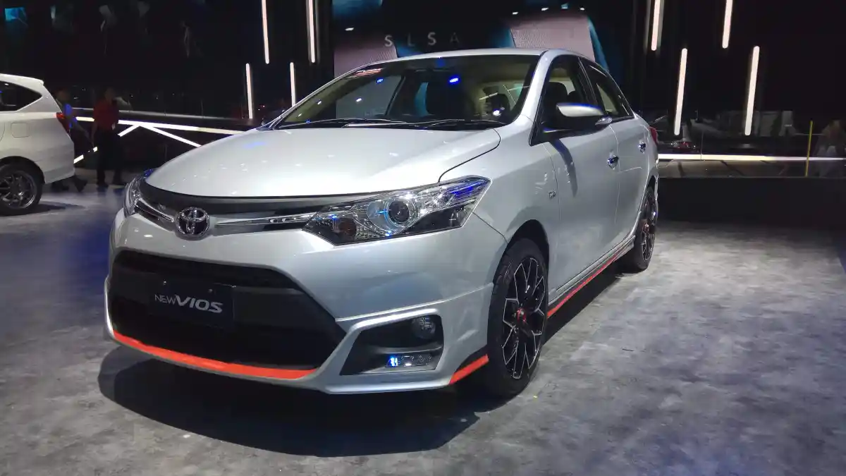 Foto - Toyota Terus Terang Tak Luncurkan Mobil Baru di GIIAS 2018