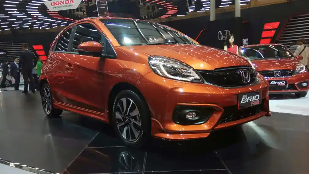 Foto - Melihat Performa Honda Brio RS CVT dan Datsun Go Facelift CVT
