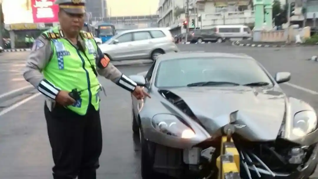 Berita - Tidak Hanya Di Pesawat, Black Box Juga Ada Di Mobil